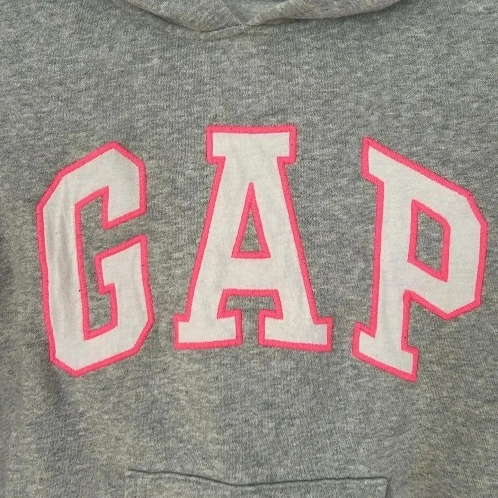 Gap kids gray hoodie sweatshirt size 8 medium pink lettering pullover